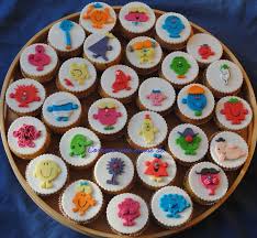 Le Blog De Comme1enviede Monsieur Madame Cupcakes Gateau Anniversaire