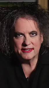 A História de Robert Smith: O Ícone do Rock