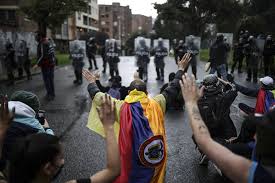 Artículos, fotos, videos, análisis y opinión sobre paro nacional archivo de noticias en colombia y el mundo sobre paro nacional colombia. Fotos Colombia Sumergida En Las Protestas Y El Abuso Policial Internacional El Pais