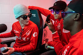 Fortnite world cup is coming closer after each weekly qualifier is complete in the respective divisions the players want to take part in. How To Make Billions In E Sports The New York Times