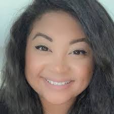 Danielle Nitz's Instagram, Twitter & Facebook