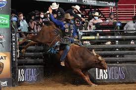 Joao ricardo vieira capitalizes on leme stumble; Joao Ricardo Vieira Volta E Etapa Tera Quinteto Fantastico Em Acao Pbr Ge