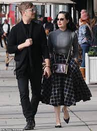Tumblr is a place to express yourself, discover yourself, and bond over the stuff you love. Dita Von Teese Looks Sensational In A Polka Dot Skirt As She Shops With Boyfriend Adam Rajcevich Daily Mail Online