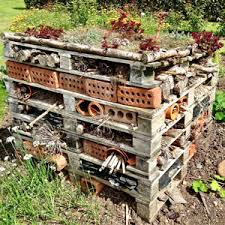 Wie Permakultur Funktioniert Tipps Fur Garten Und Planung Anlegen Funktioniert Fur Garten Permakultur Plan In 2020 Permaculture Garden Trellis Amazing Gardens