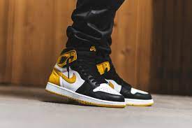 Yellow white black jordan 1. Dollzis Black And Yellow Jordan 1