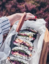 Rezept Sushi Sandwich Onigirazu Mit Stemellachs Fur S Heide Picknick Rezepte Lebensmittel Essen Onigirazu