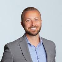 Sam Tiede's Instagram, Twitter & Facebook