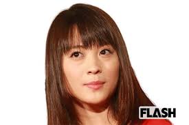 きたの 北乃きい とは、日本の女優、歌手である。 「きい」という芸名の由来は「げんきいっぱい」から。 自分のクセは「早口」「手をたたいて笑う」「早歩き」「自分の話した事に相槌をうつ」と、笑って. åŒ—ä¹ƒãã„ ãƒ–ãƒ¬ã‚¤ã‚¯ã®è£å´ã§ ç©ºæ‰‹å®¶ã®çˆ¶ã¨æ­»é—˜ã‚'ç¹°ã‚Šåºƒã'ã‚‹ Smart Flash ã‚¹ãƒžãƒ•ãƒ© å…‰æ–‡ç¤¾é€±åˆŠèªŒ