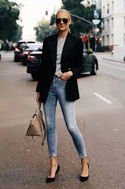 How revealing your outfit is: 45 Stylish Women S Outfits For Job Interviews For 2021 Pouted Com