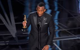 Pada jumaat yang lalu, telah berlangsung anugerah skrin 2019 (ask2019) dengan jaya. Pemenang Anugerah Skrin 2017 Inilah Pemenang 7 Kategori Anugerah Syiar Ramadhan Mui Kpi Saksikan Anugerah Skrin 2018 Cing Cankk