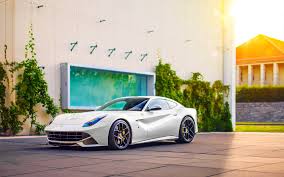 Download other wallpapers about ferrari f12 berlinetta in our other reviews. Ferrari F12 Berlinetta White Supercar Side View 640x1136 Iphone 5 5s 5c Se Wallpaper Background Picture Image