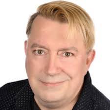 Daniel Behrendt's Instagram, Twitter & Facebook