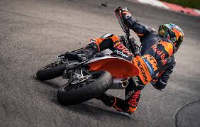 Find everything in one place on brad binder including their biography, latest news and updates, high resolution photos, high quality videos and expert analysis. Brad Binder Das Beste Trainings Bike Das Ich Je Hatte Ktm Blog