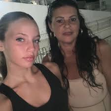 Caturano Melissa updated their cover photo.