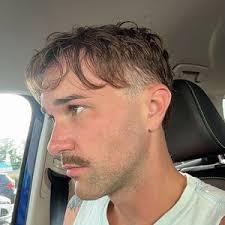 Logan Everett (@loganeverettx)