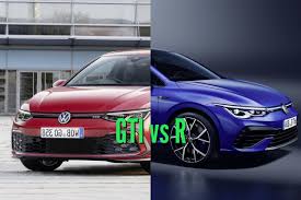 We're calling the 2021 volkswagen golf gti clubsport the ultimate hot hatch, but what do you think? 2021 Volkswagen Golf Gti Vs R Differences Changes Compared