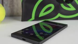 This comes with real convenience while travelling, where you can use a local carrier's sim card, or take the phone with you in case you plan to live in a foreign country. Razer Phone 2 Rumor Review Specs New Features And Price Expectations Phonearena
