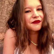 Lorena Vincent's Instagram, Twitter & Facebook