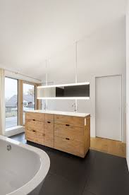 Neubau Einfamilien Haus Am Hang Im Oberallgau Inspiration Und Kontakte Fur Bauherren Und Architekten Ingenieure Und Fach Badezimmer Haus Modernes Badezimmer