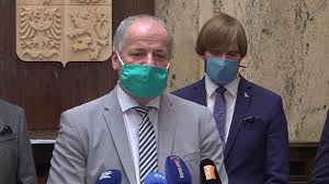 Ministr zdravotnictví roman prymula čelí od pátečního rána tvrdé kritice. Roman Prymula Bal Jsem Se O Rodinu Kvuli Vyhruzkam Idnes Cz