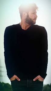 My name is henny seroyen. Henny Seroeyen