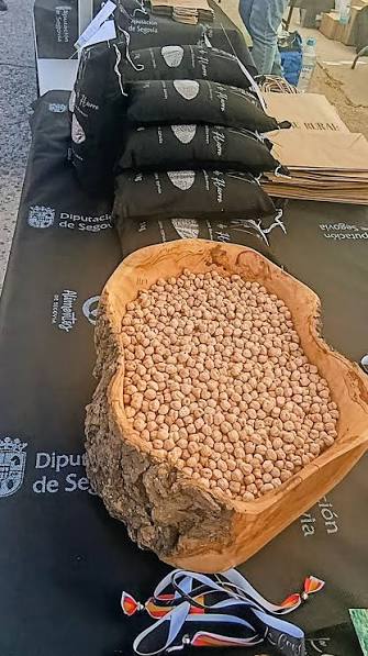 🎥 | Labajos y Abades protagonizan el primer fin de semana de octubre con  las dos próximas paradas de la Caravana de Alimentos de Segovia ▶️