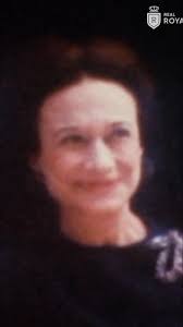 Edward passed away, and his body returned to Britain for a private burial  at Windsor Castle. Despite the absence of state pomp, mourners gathered to  pay respects. The service marked the end