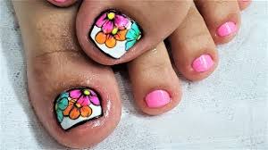 En este año las uñas de los pies tienen una decoración un poco más elegante, el rosa con el negro es una buena opción, las figuras de uñas con puntos y rosas también salen a la vista como uno de los diseños de uñas para pies que se suelen ver. Diseno De Unas Para Pies Decoracion Para Unas De Los Pies Decoracion Unas Pies Youtube