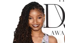 Peter Pan E Wendy Yara Shahidi Interpretera Trilli
