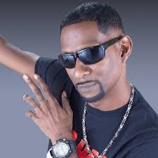 Lee Kingston's Instagram, Twitter & Facebook