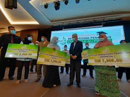 Untuk besaran kredit limit yang diberikan mulai dari rp. Zpp Salur Rm5 35 Juta Bantuan Dermasiswa Pengajian