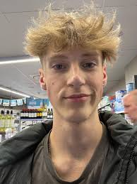 A Plymouth mother has made a heartfelt plea for people to be “kind and  loving to each other” after her son took his own life at the age of just 16  💔