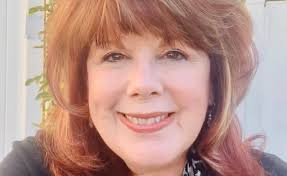 Tess Cox of TC&A: How To Communicate With Your Team Effectively Even If You  Are Rarely In The Same Physical Space