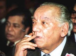 If only there is something she could do or say to help. Faiz Night Revolutionary Poet Remembered As Work Gets Sindhi Translation
