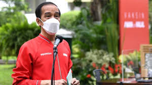 Arahan bapak presiden adalah pendekatan berbasis mikro atau di tingkat lokal, mulai dari tingkat desa, kampung, rt dan rw, dan melibatkan dari satgas pusat sampai satgas terkecil, kata dari 98 daerah yang menerapkan ppkm, airlangga mengatakan, zona merah turun dari 92 menjadi 63 daerah. Jokowi Minta Ppkm Mikro Petugas Akan Lakukan Tracing Nasional Tempo Co