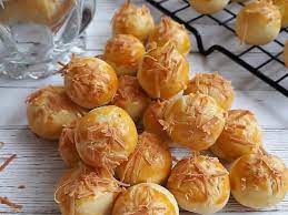 Selain nastar klasik, resep nastar keju juga jadi pilihan yang tepat. Resep Cara Membuat Nastar Keju Enak Istimewa
