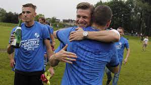 Poland footballer łukasz piszczek in 2021. Lukasz Piszczek Swietowal Awans Do Iv Ligi Z Lks Em Goczalkowice Zdroj