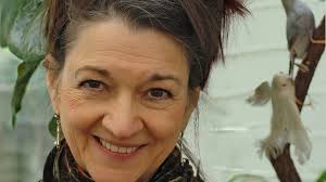 Your golden hair, Margarete…"