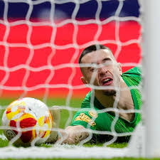 Atlético aproveita lambança, goleia Barça e põe pé na final da Copa do Rei