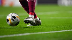 Η καταγγελία κατατέθηκε στο τμήμα ανηλίκων της αστυνομικής. Synelhf8h Podosfairisths Toy Olympiakoy Kathgoreitai Gia Biasmo 17xronhs 30 08 2021 Sputnik Ellada