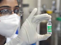 Covishield has been developed by the oxford university scientists in collaboration with the pharmaceutical company astrazeneca. India Has No Plans To Suspend Use Of The Astrazeneca Vaccine Covishield Vaccinations Will Go On With Full Vigour Business Insider India