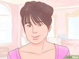 Bangs hide forehead wrinkles and frame your face. 3 Ways To Hide A Big Forehead Wikihow