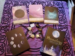 You have angel oracle cards, goddess cards, animal cards, traditional tarot cards, lenormand cards, psychic intuition cards, law of attraction. Moonology Moon Phase Reading 3 Or 4 Card Not Physical Item Full Moon New Moon Waxing Moon Or Waning Full Moon Tarot Tarot Spreads Unique Tarot Decks