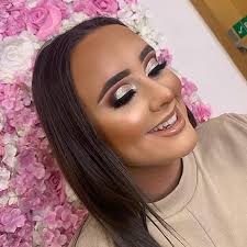 Amie Mitchell Make-Up