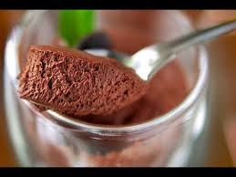 Recette Mousse Au Chocolat Facile Et Rapide Youtube Mousse Au Chocolat Facile Mousse Au Chocolat Recette Mousse Au Chocolat