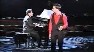 Luis miguel, juan gabriel, andrés calamaro o alejandro fernández están entre los cantantes que interpretaron contigo aprendí, una de las letras más memorables de armando manzanero. Armando Manzanero Y Luis Miguel Por Que Se Pelearon