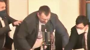Provozuje lubomír volný obchod s chudobou? G4otcyvyh8kl4m