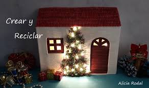 Decoracion Navidena Casa De Carton Con Luces Crear Y Reciclar