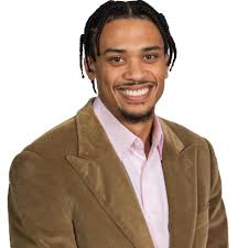 BREAKING: Kevin Durant has been traded to the Houston Rockets 🚀 FULL TRADE  DETAILS: Rockets receive: Kevin Durant Suns receive: Jalen Green Dillon  Brooks 2025 No. 10 pick 5 second-round picks CINEMA 🍿