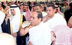بالصور الرئيس عبد الفتاح السيسى يؤدي مناسك العمرة بنوته كافيه Cairo Egypt Egyptian History President Of Egypt